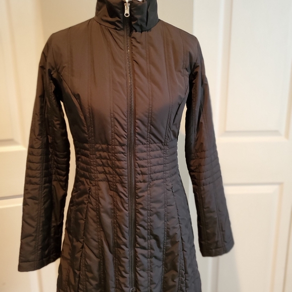 The North Face Women's 3 in 1 mid length jacket Black with Silver hardware - Picture 3 of 4